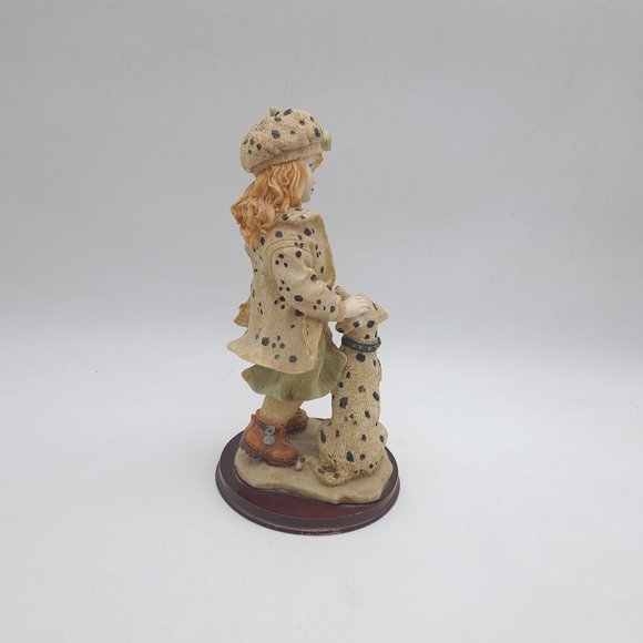 Via Veneto Collection Statue of Girl With Her Dog - Picture 4 of 10
